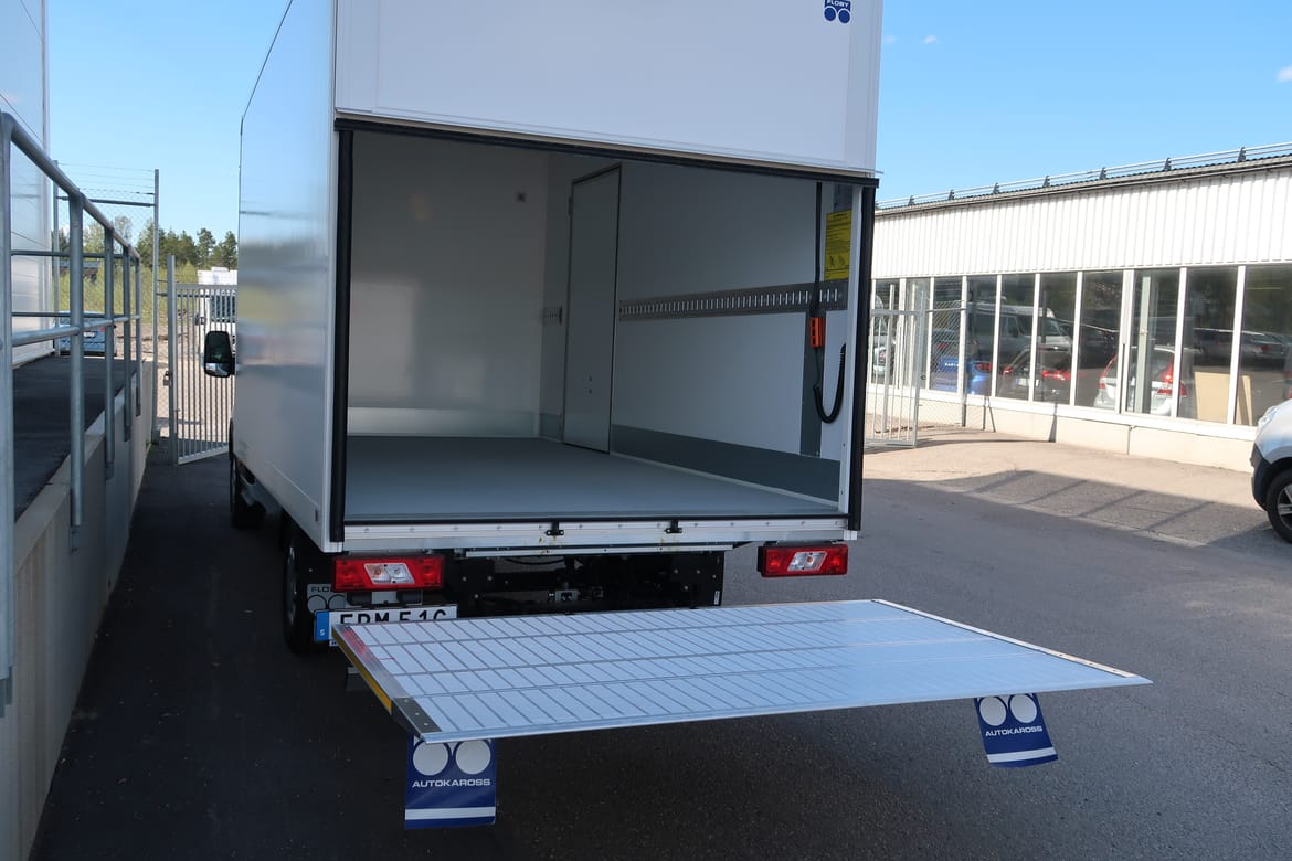 Ford Transit 2023 - miniatyr 5