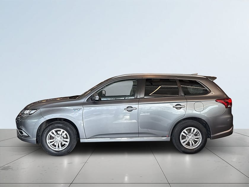 Bild 4 av Mitsubishi Outlander PHEV CVT Fleet Edition Kamera/Adap.Fhåll/SoV