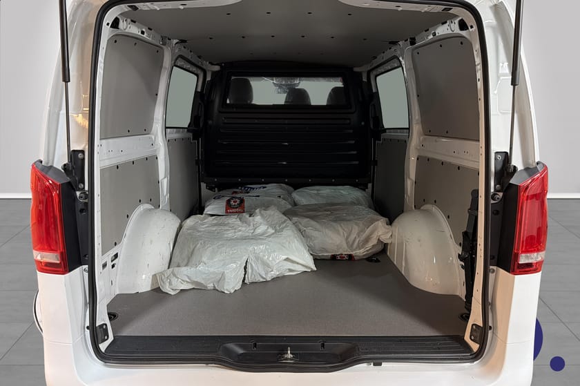 Bilde 5 av Mercedes-Benz Vito 119 CDI 4x4 3.0t V119 A2 4MATIC | DISTRONIC, HENGERFESTE, WEBASTO++