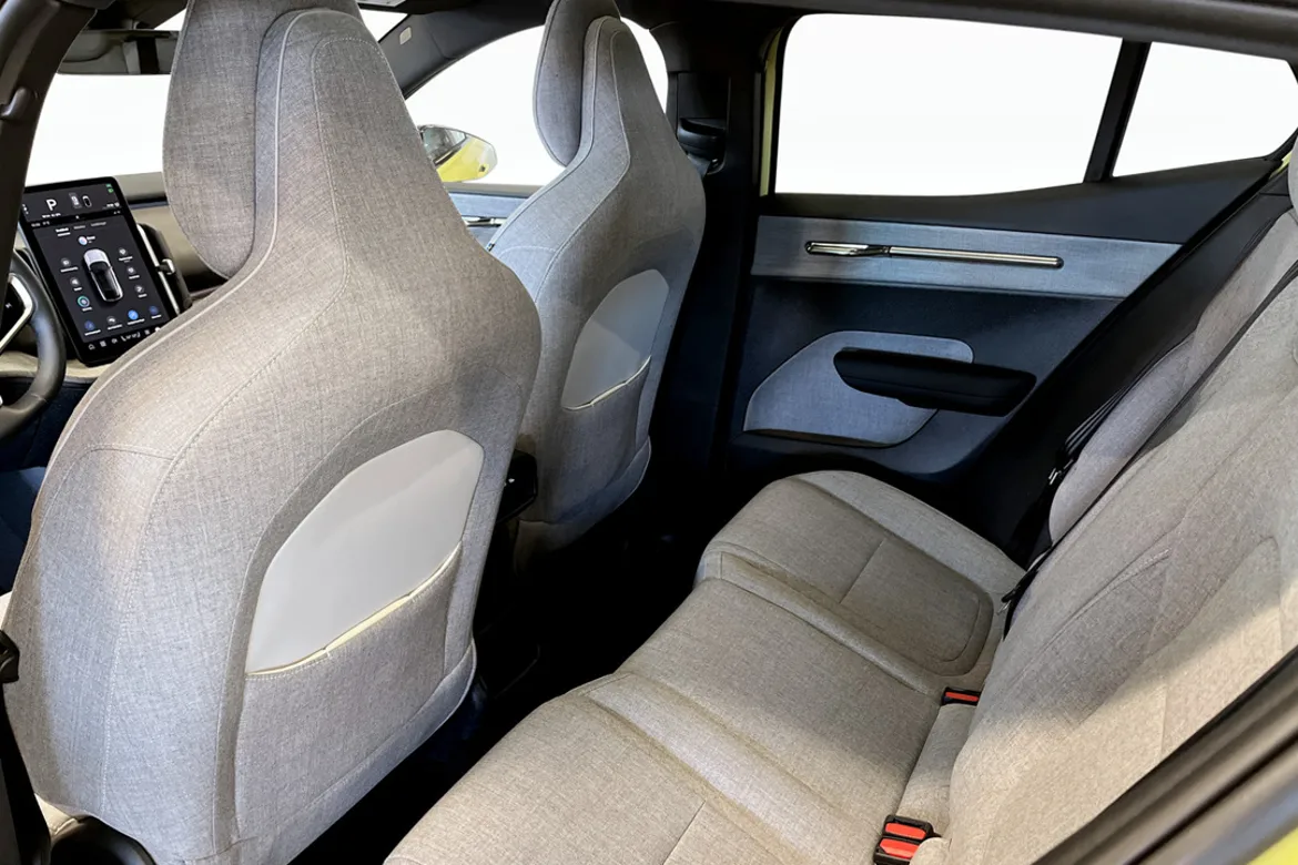 Volvo EX30 Twin Motor Performance