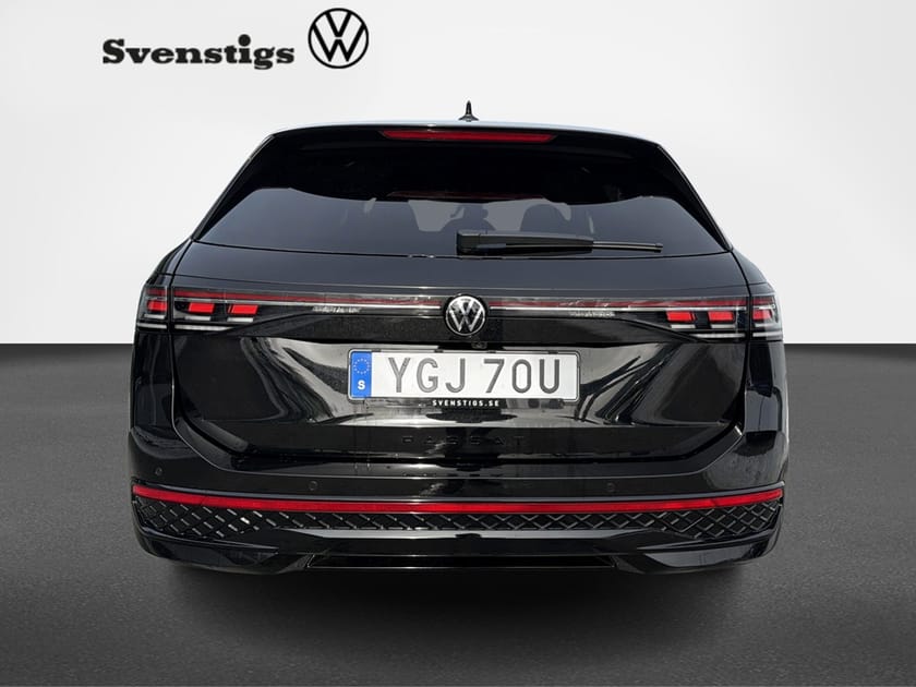 Bild 4 av Volkswagen Passat Variant eHybrid R-Line 272hk OMG Leverans