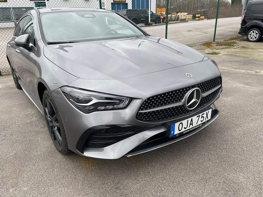 Bild 4 av Mercedes-Benz CLA 250 e Shooting Brake AMG Plug in 218HK Panorama