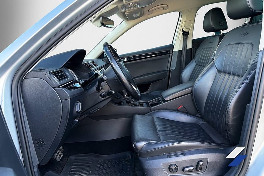 Bild 5 av Škoda Superb Kombi Skoda 2.0 TDI 4x4 Business Edition L&K Värmare/Kamera/Navi