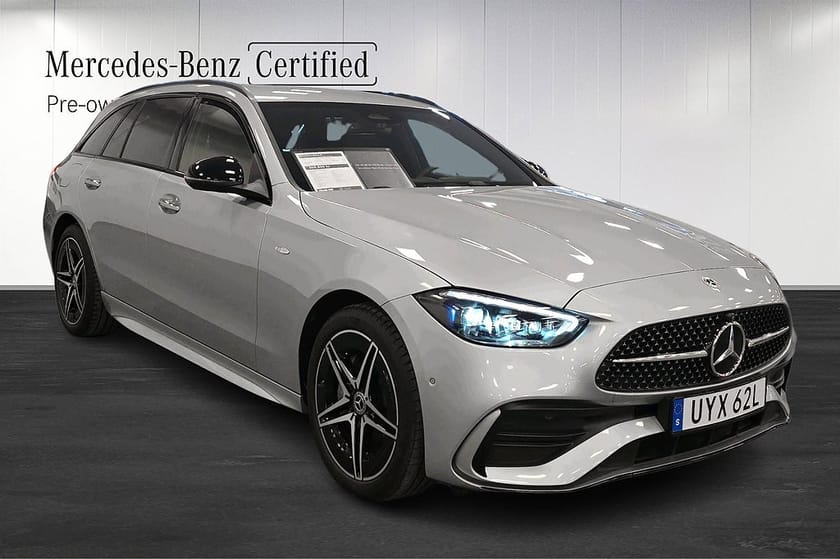 Bild 2 av Mercedes-Benz C 300 T e AMG Distronic Drag Minnesstolar Keyless Rattvärme