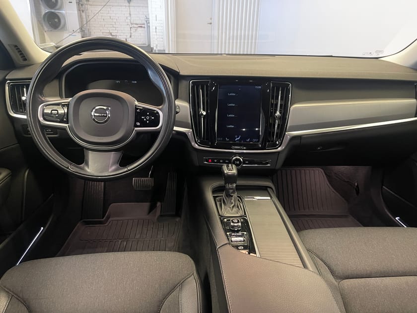 Bild 5 av Volvo V90 D4 Momentum Advanced SE / Regnsensor / Tonade rutor /