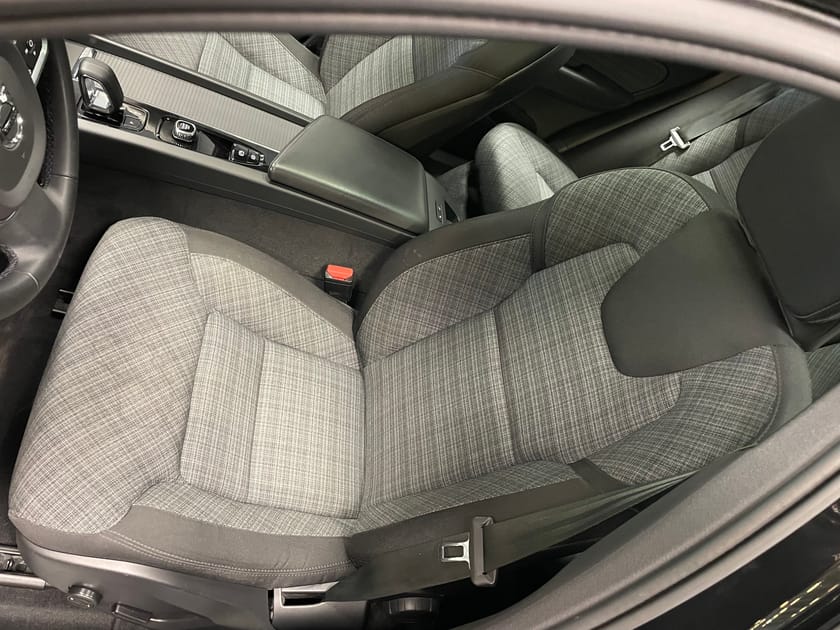 Bild 4 av Volvo XC60 Recharge T6 Core Edition