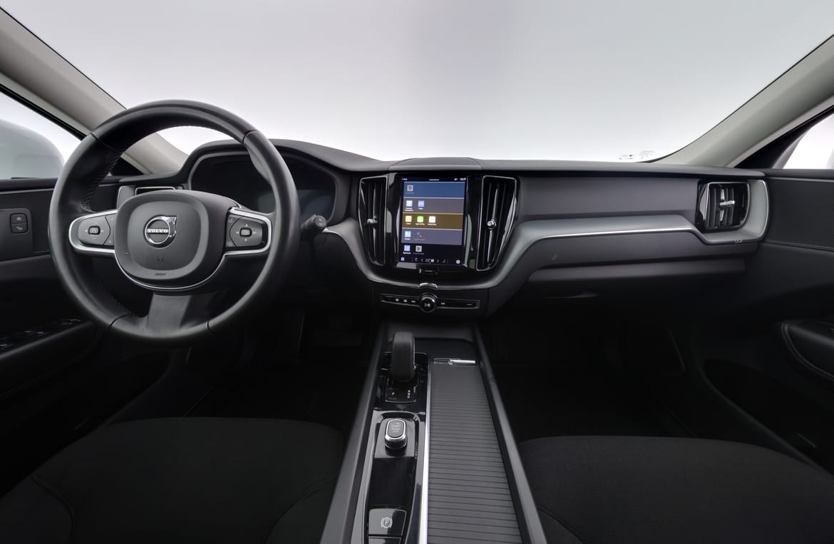 Volvo XC60 2022 - miniatyr 7