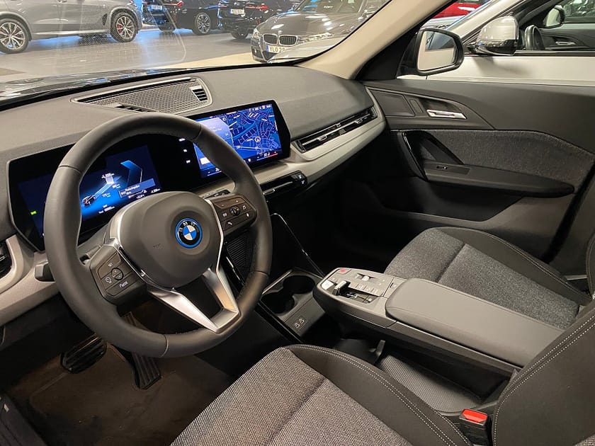 Bild 4 av BMW iX1 xDrive30 Adaptiv Farthållare Rattvärme Drag