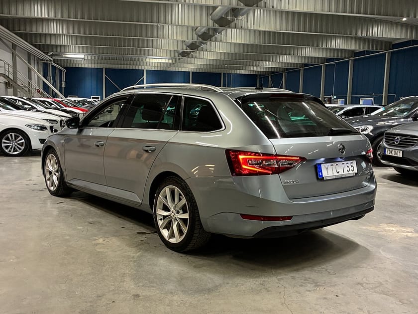 Bild 5 av Škoda Superb Kombi Skoda 2.0 TDI 4x4 SCR Business Edition L&K | V-hjul