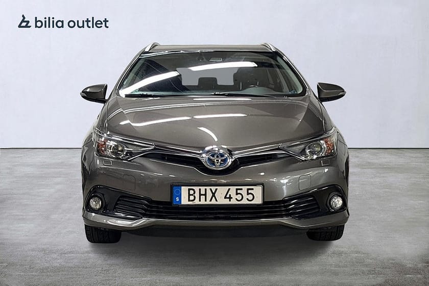 Bild 3 av Toyota Auris Touring Sports Hybrid TS e-CVT Intense Edition 136hk Backkamera