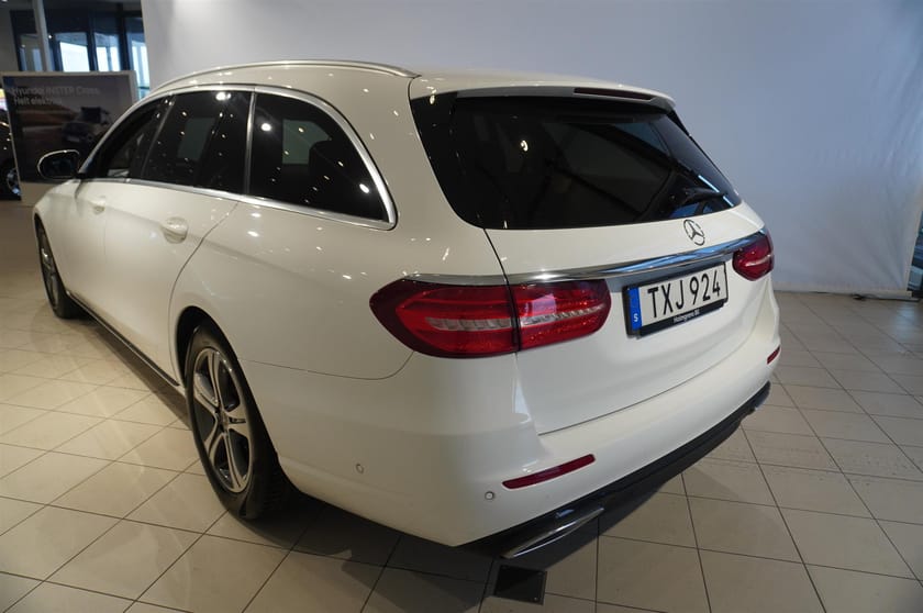 Bild 5 av Mercedes-Benz E 200 T d Avantgarde, Dragkrok Backkamera Farthållare