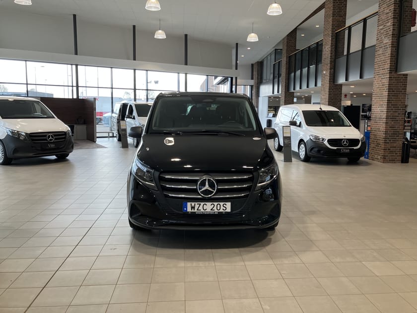 Bild 3 av Mercedes-Benz Vito Tourer 114 CDI 3.2t EX. LÅNG PRO | 9-sitsig