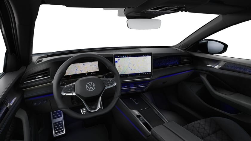 Bild 3 av Volkswagen Passat Variant eHybrid 272hk DSG6 R-Line SWE Edition