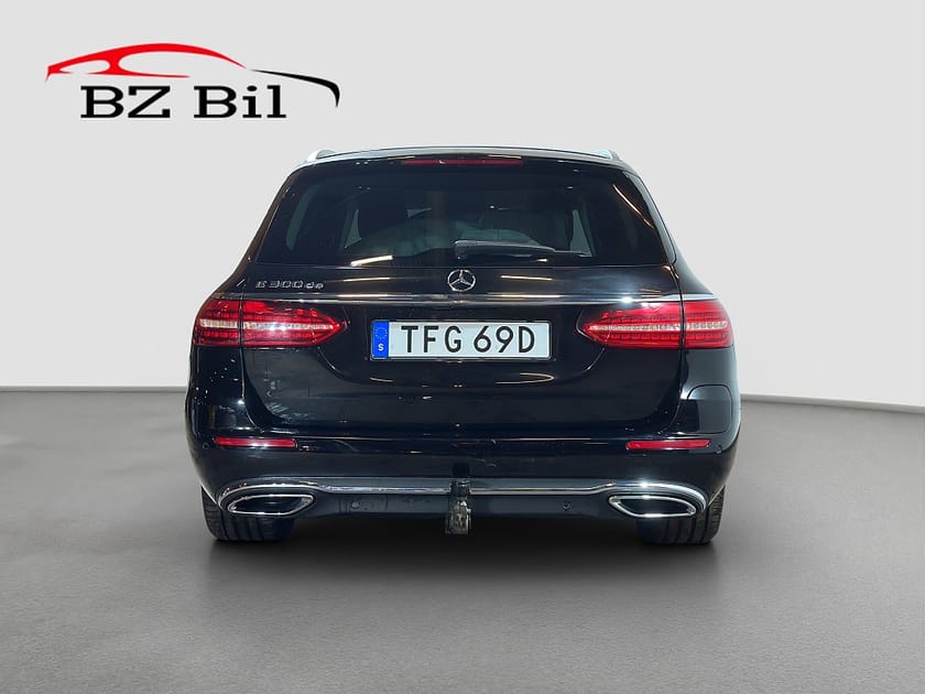 Bild 4 av Mercedes-Benz E 300 T de Avantgarde Burmester Värmare Kamera Drag MOMS