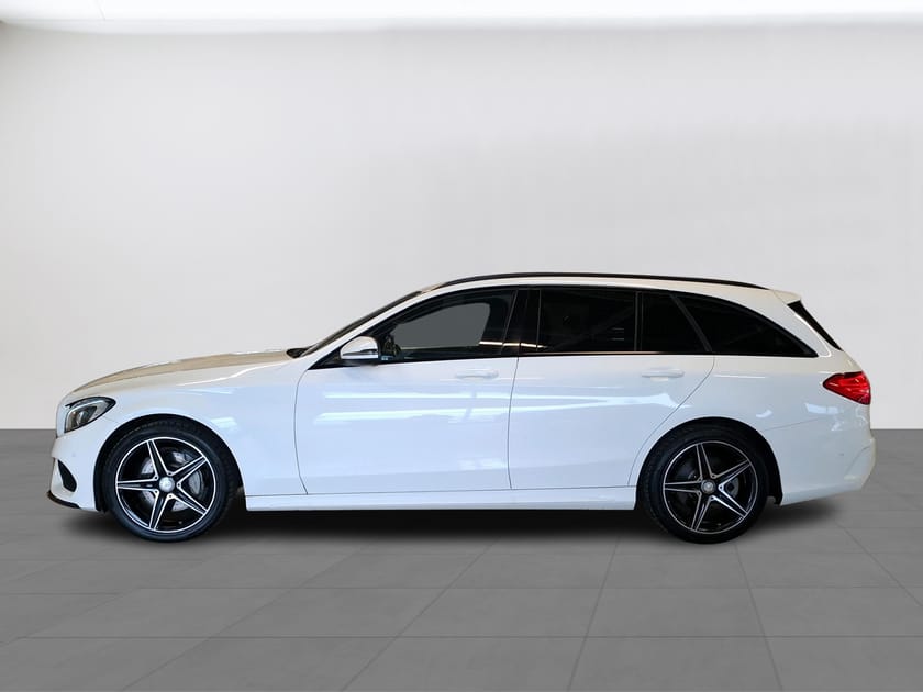 Bild 2 av Mercedes-Benz C 220 T d 4MATIC AMG Night