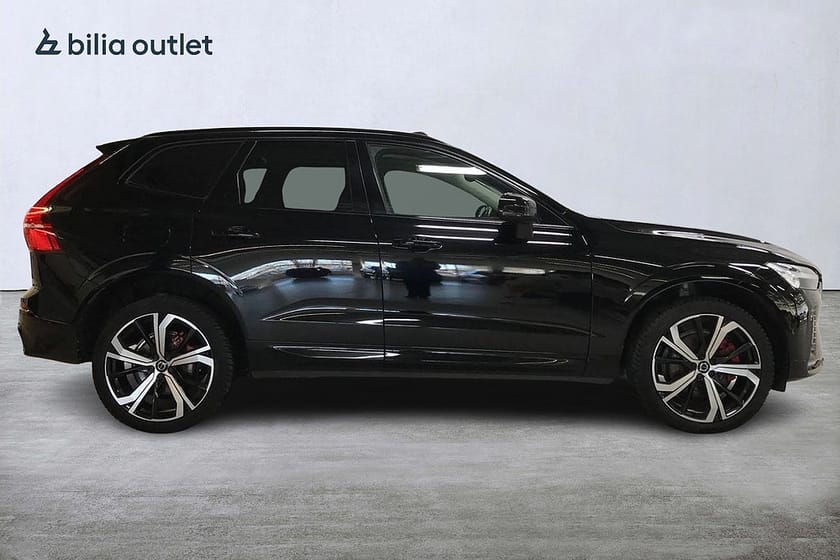 Bild 5 av Volvo XC60 B4 AWD Diesel Ultima Dark 197hk Pano B&W HuD Drag 360°