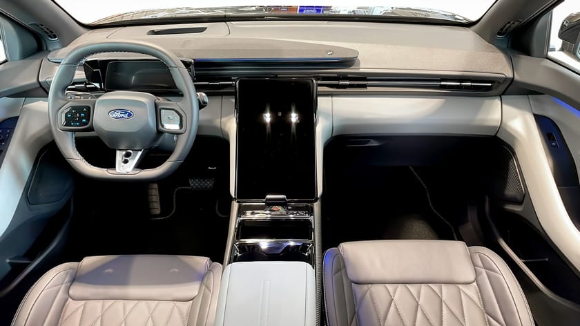 Bild 4 av Ford Capri EV Extended Range RWD PREMIUM LONG 286Hk Förarassistans