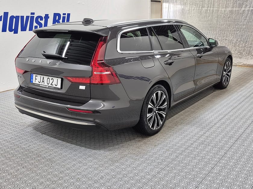 Bild 4 av Volvo V60 T6 Recharge Core plug in AWD 350HK 4x4