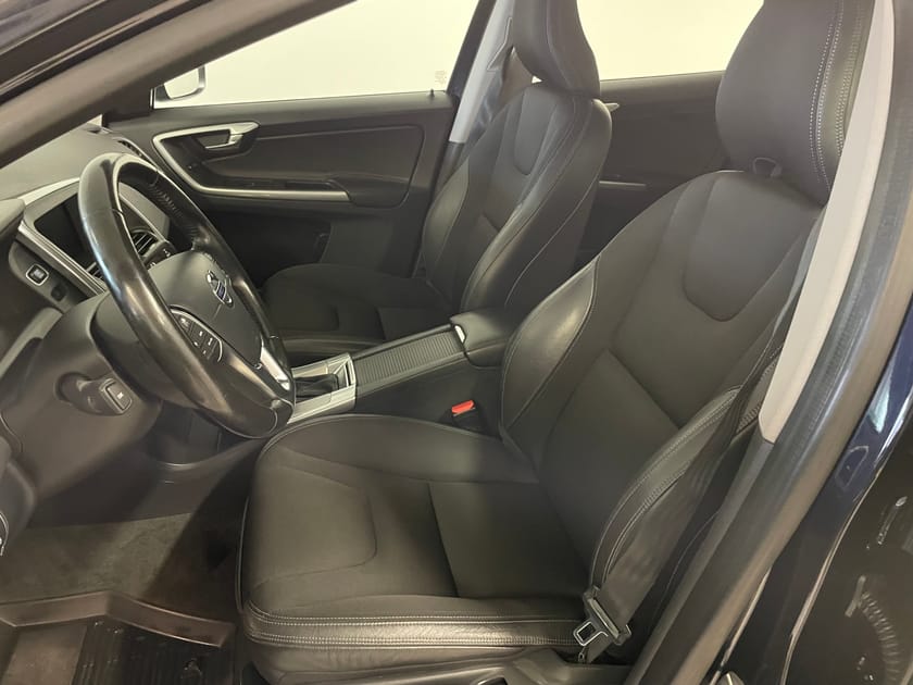 Bild 4 av Volvo XC60 D4 AWD Classic Momentum Drag