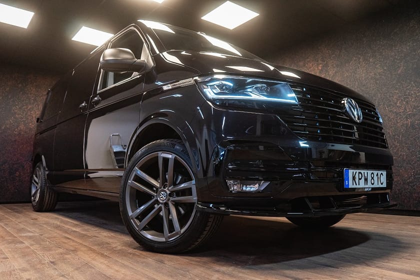 Bild 3 av Volkswagen Transporter 2.0 TDI 4M Lång | MOMS | Värm | 20" | ACC | 2700 kr/mån