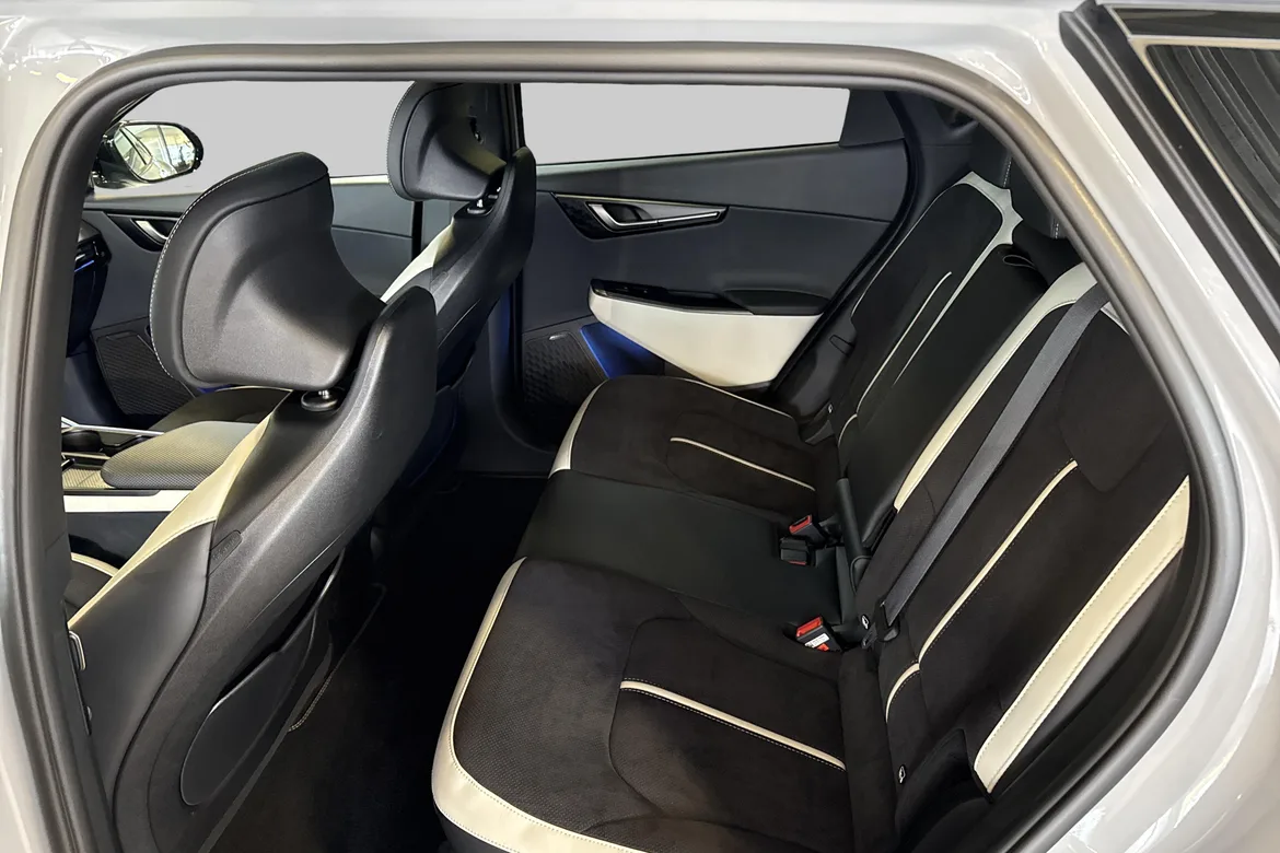 picture of a car