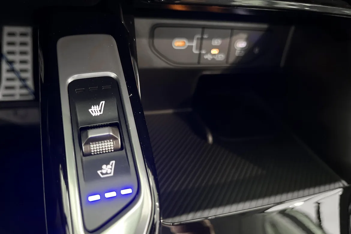 picture of a car