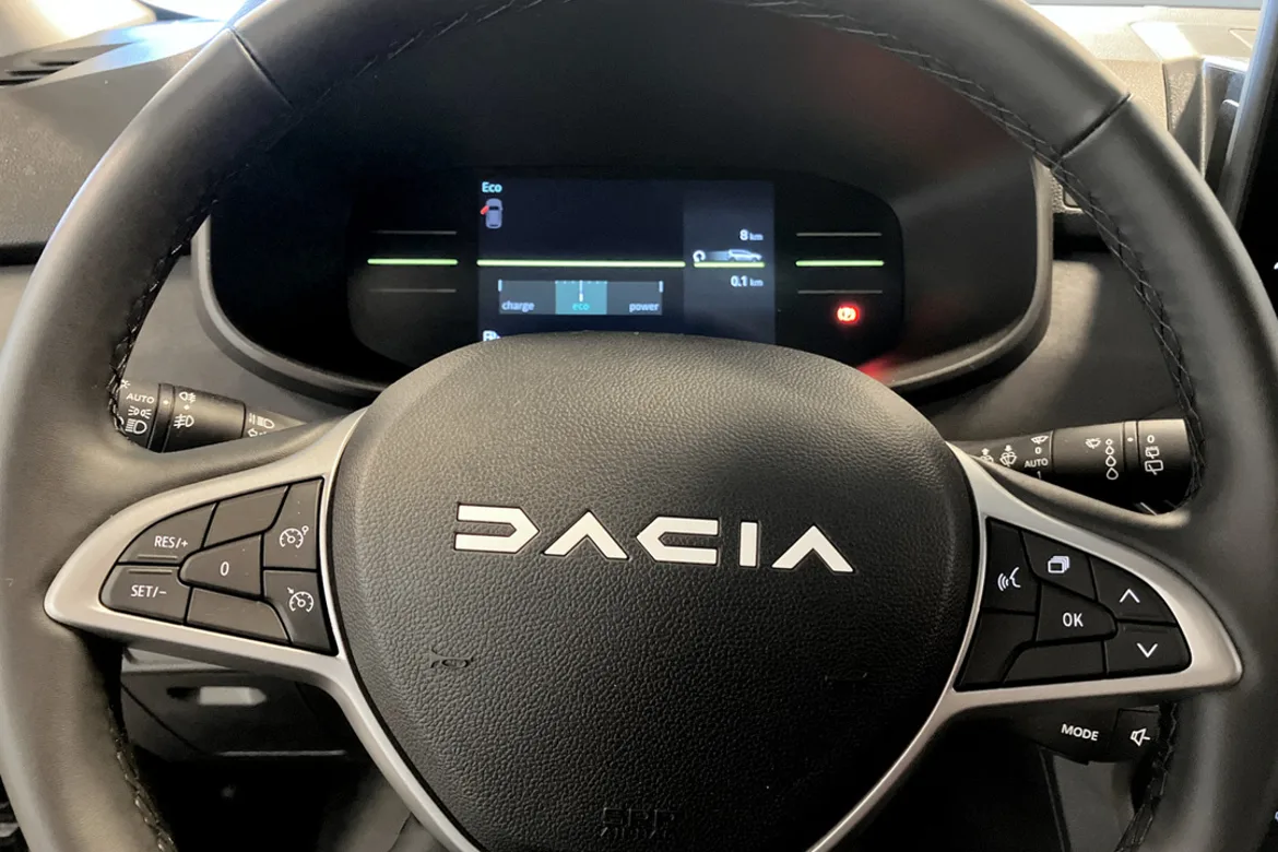 Dacia Jogger 7-sätes HYBRID 140