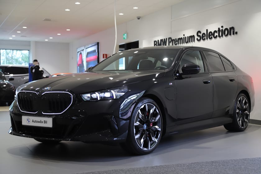 Bild 2 av BMW 550e xDrive Sedan / Nypris 1198"