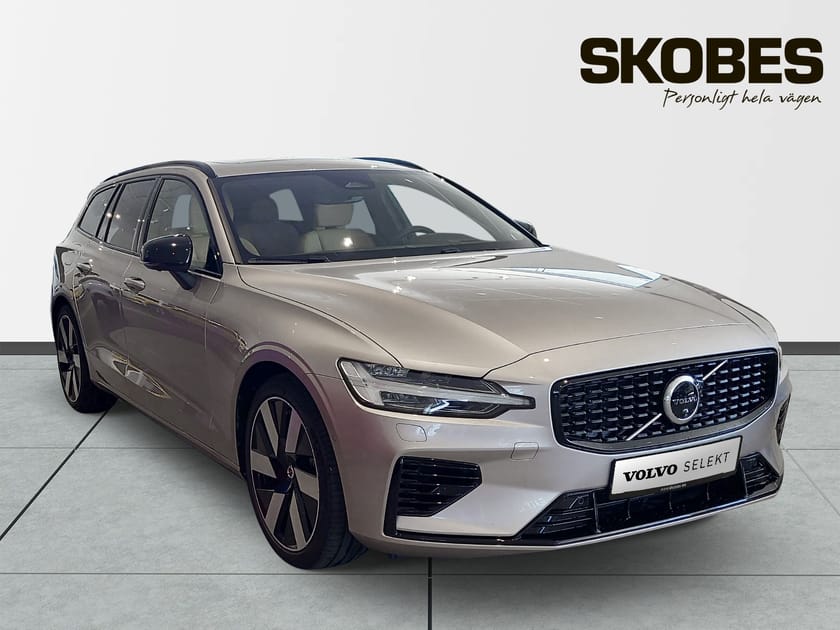 Bild 1 av Volvo V60 Recharge T6 II Ultimate Dark