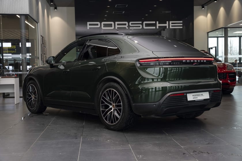 Bilde 4 av Porsche Macan 4S Electric Burmester®, Bak.aks.sty, LED-Matrix, 360-view, Pano