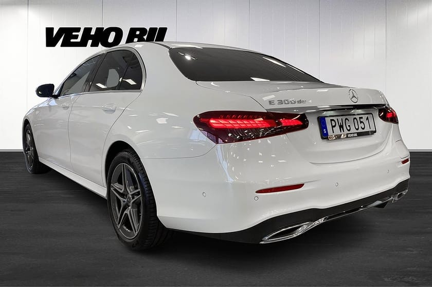 Bild 4 av Mercedes-Benz E 300 de Sedan | AMG Line | Värmare | Avtagbart drag
