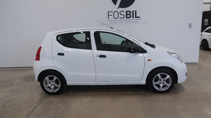 Bild 3 av Suzuki Alto *RÄNTEKAMPANJ 3.45%* 1.0 DOHC 12V VVT Nyservad