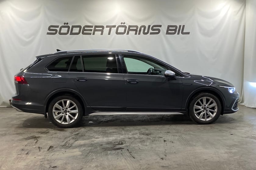 Bild 3 av Volkswagen Golf Alltrack 2.0 TDI 4M KAMERA VÄRMARE IQ.LIGHT DRAG MOMSBIL