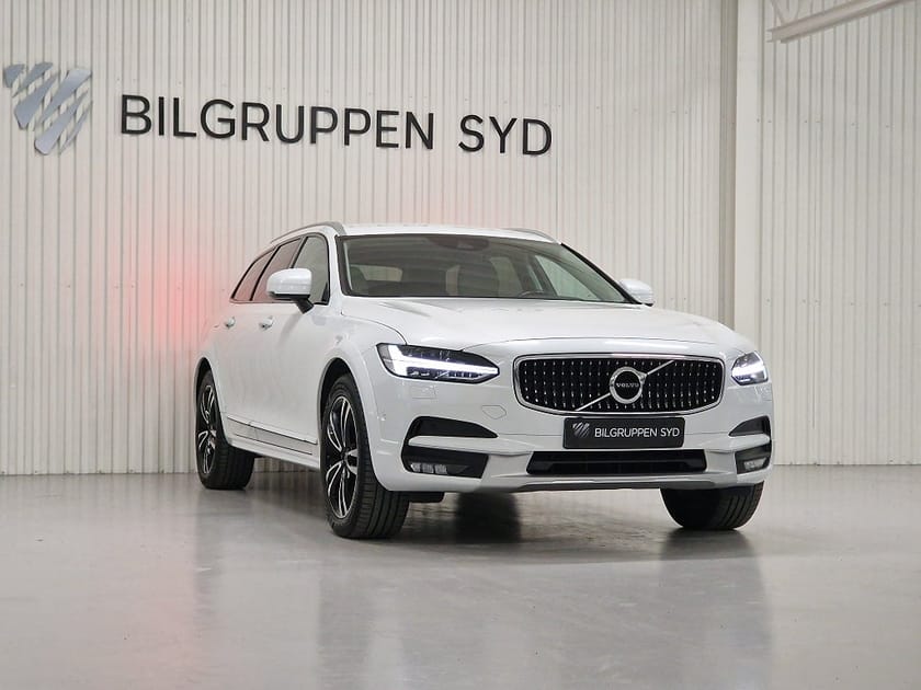 Bild 4 av Volvo V90 Cross Country D4 AWD Inscription Pro|Dragkrok|Keyless|NY Kamrem|