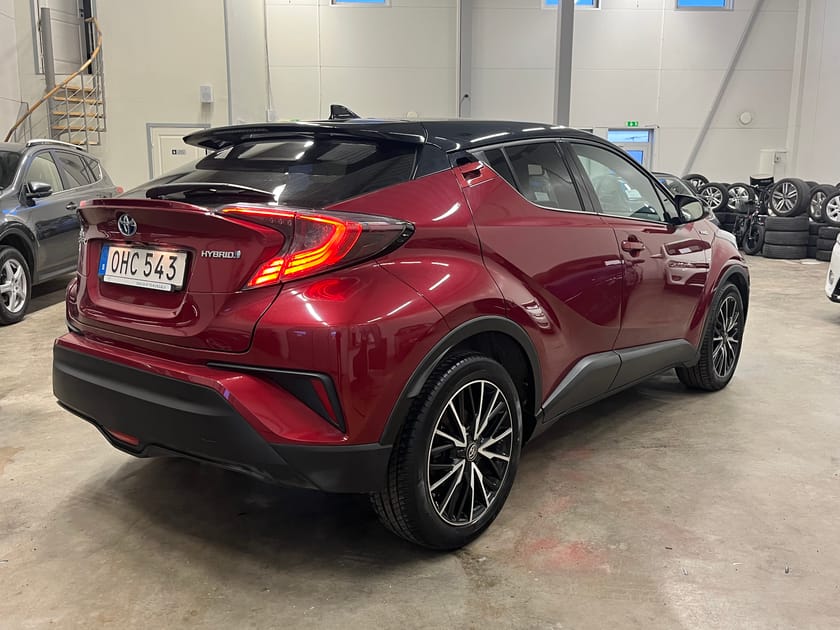 Bild 4 av Toyota C-HR Hybrid CVT X-Edition Bi-Tone Skinn JBL 1 Ägare 122hk