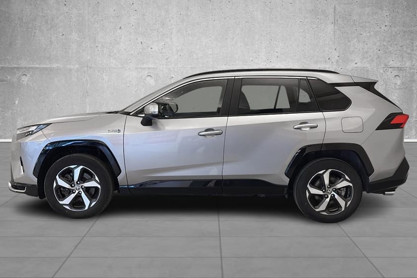Bilde 2 av Toyota RAV4 Plug-in Hybrid Active Tech/alle servicer/WlTP 75 km/