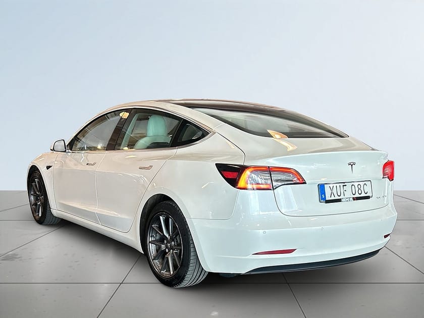 Bild 5 av Tesla Model 3 Long Range AWD Pano/Rattvärme/Skinn/SoV/Autopilot