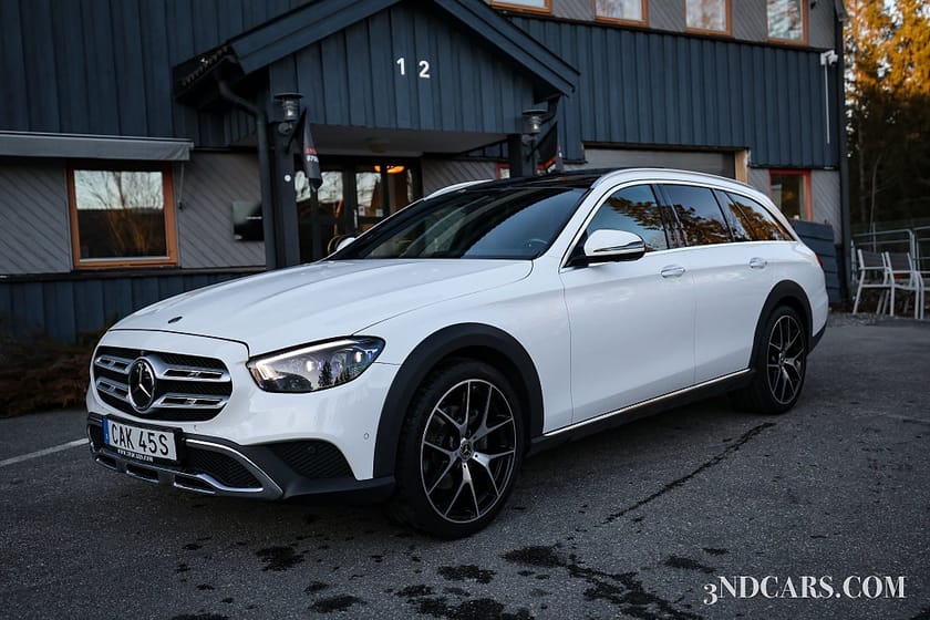 Bild 1 av Mercedes-Benz E 220 d 4MATIC All-Terrain 9G Panorama Burmester MOMS