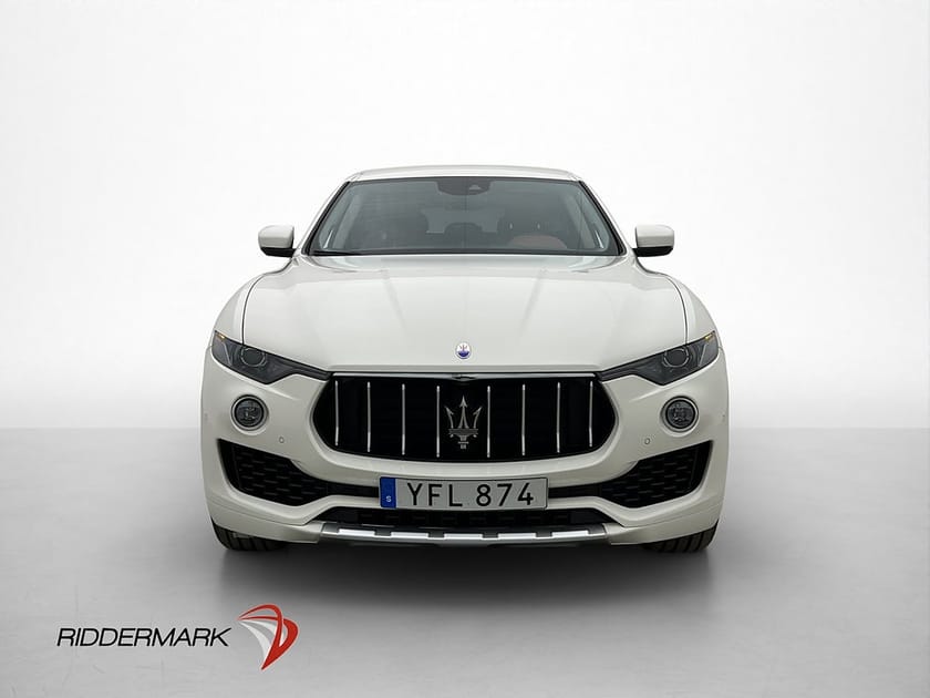 Bild 2 av Maserati Levante Diesel 275hk Luftfjäd B&W Sportavgas Navi