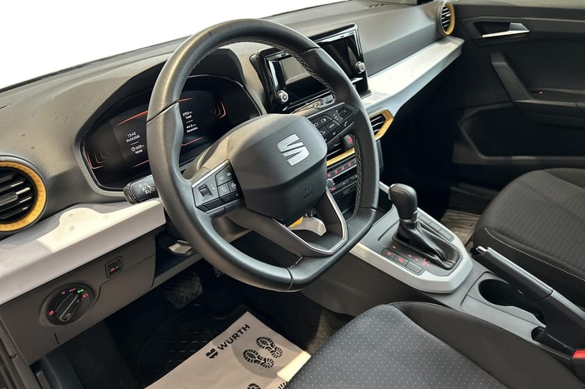Bild 3 av SEAT Arona 1.0 TSI 115 HK DSG7 STYLE   1.