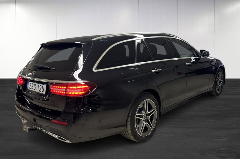 Bild 4 av Mercedes-Benz E 300 T de AMG/DRAG/PREMIUM/MULTIBEAM