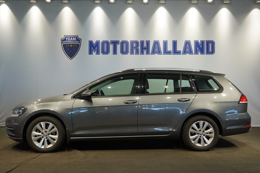Bild 1 av Volkswagen Golf Sportscombi 1.0 TSI AUT / DRAG / KAMERA / PANO MM!