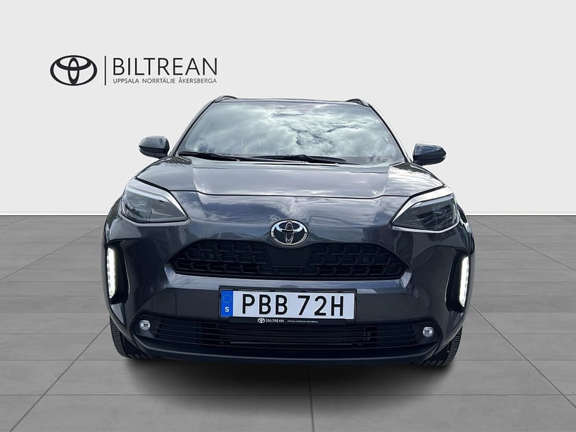 Bild 2 av Toyota Yaris Cross Hybrid 115 1,5 Active Plus Säkerhetspaket V-hjul Ingår!