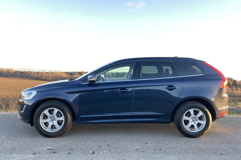 Bild 2 av Volvo XC60 D4 AWD Geartronic Momentum | Dvärm | Drag | S&V