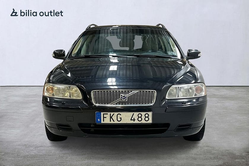 Bild 2 av Volvo V70 2.4i 20V FWD 170hk Drag SoV-hjul