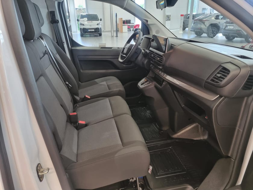 Bild 5 av Toyota Proace L2 LONG 2,2D 150 HK AUTO PROFESSIONAL 2 DÖRRAR