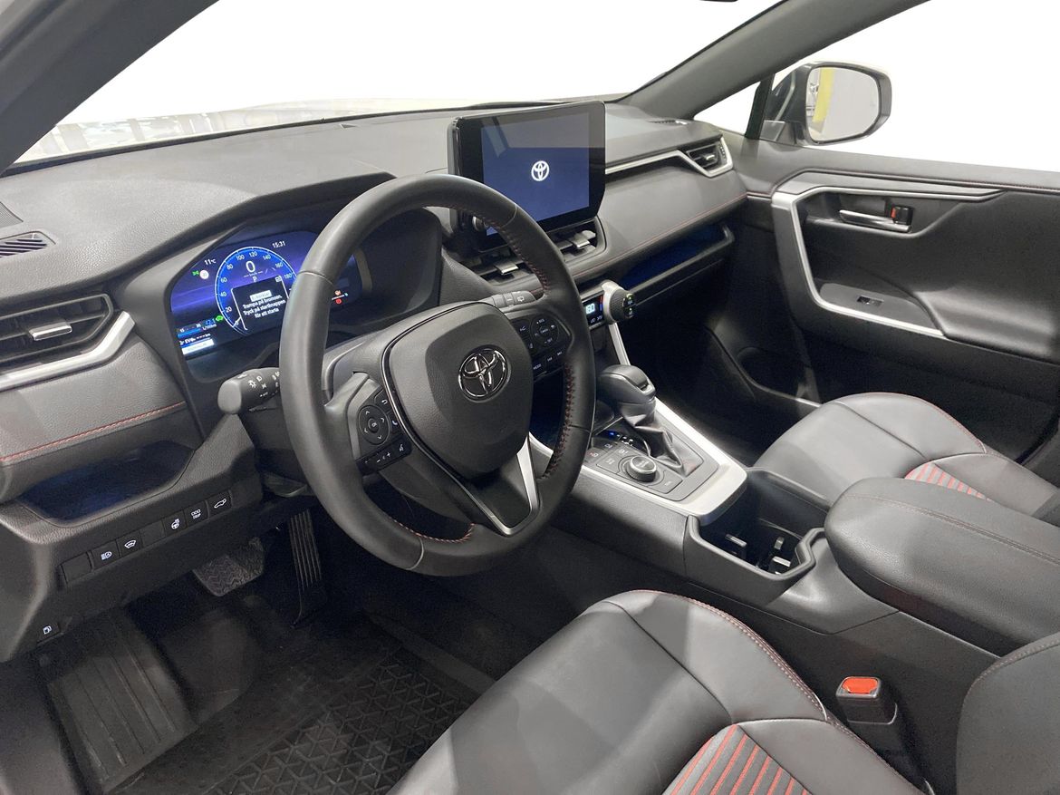Toyota RAV4 2024 - miniatyr 8