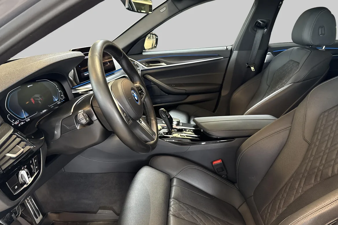 picture of a car