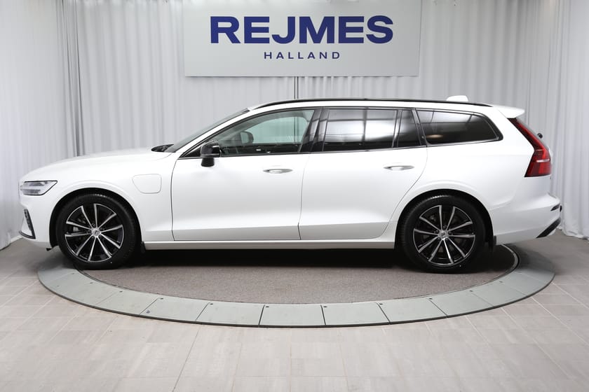 Bild 4 av Volvo V60 T6 Plus Dark Edition |Drag |Kamera |Läder |Elstol |
