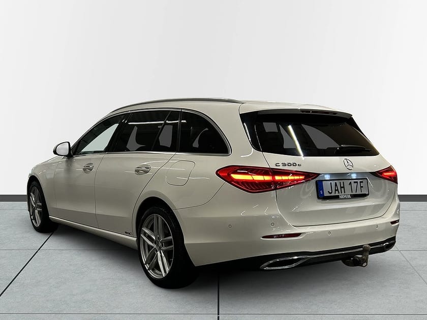 Bild 5 av Mercedes-Benz C 300 T e 9G Avantgarde MOMS/360/Drag/Widescreen/Ad.Fhåll